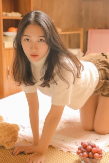 岳故意装睡让我挺进去的电影